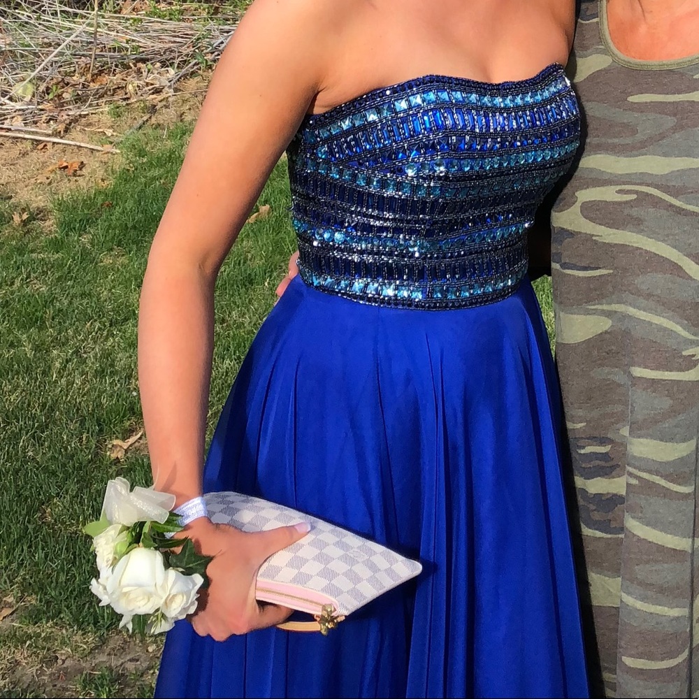 Sherri Hill Prom Dress